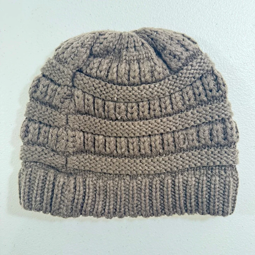 CC Kids Beanie Hat Brown Ribbed Knit Acrylic C.C. Exclusives Toddler Winter Warm